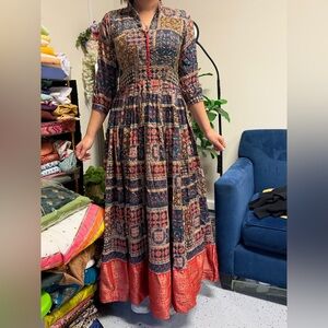 Elegant Multicolor Patterned Dress